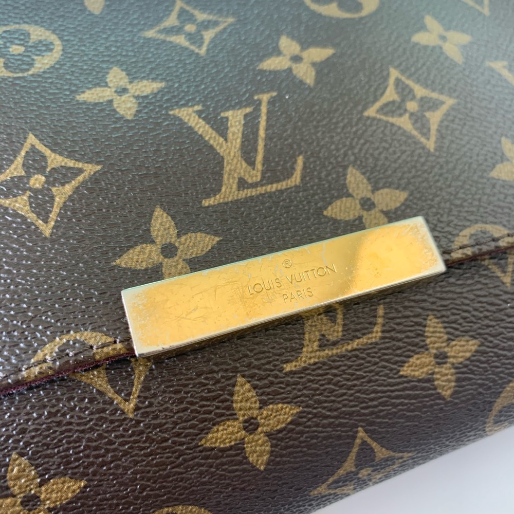 Louis Vuitton The Favorite MM - Monogram Crossbody with both straps - Picture 6 of 16